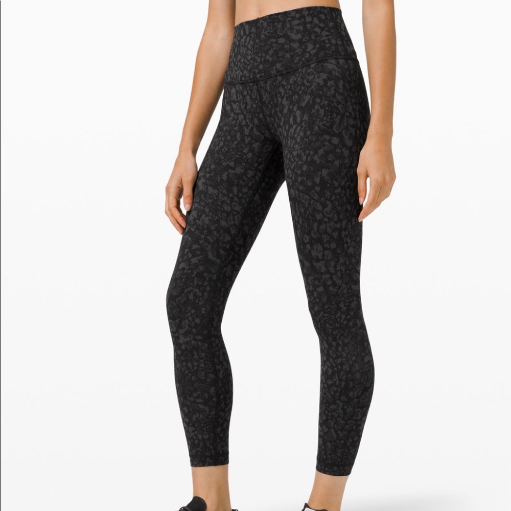 Wunder Under HR Tight 25” *Full-on Luxtreme